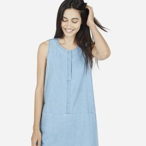 Everlane sleeveless light denim sundress size M